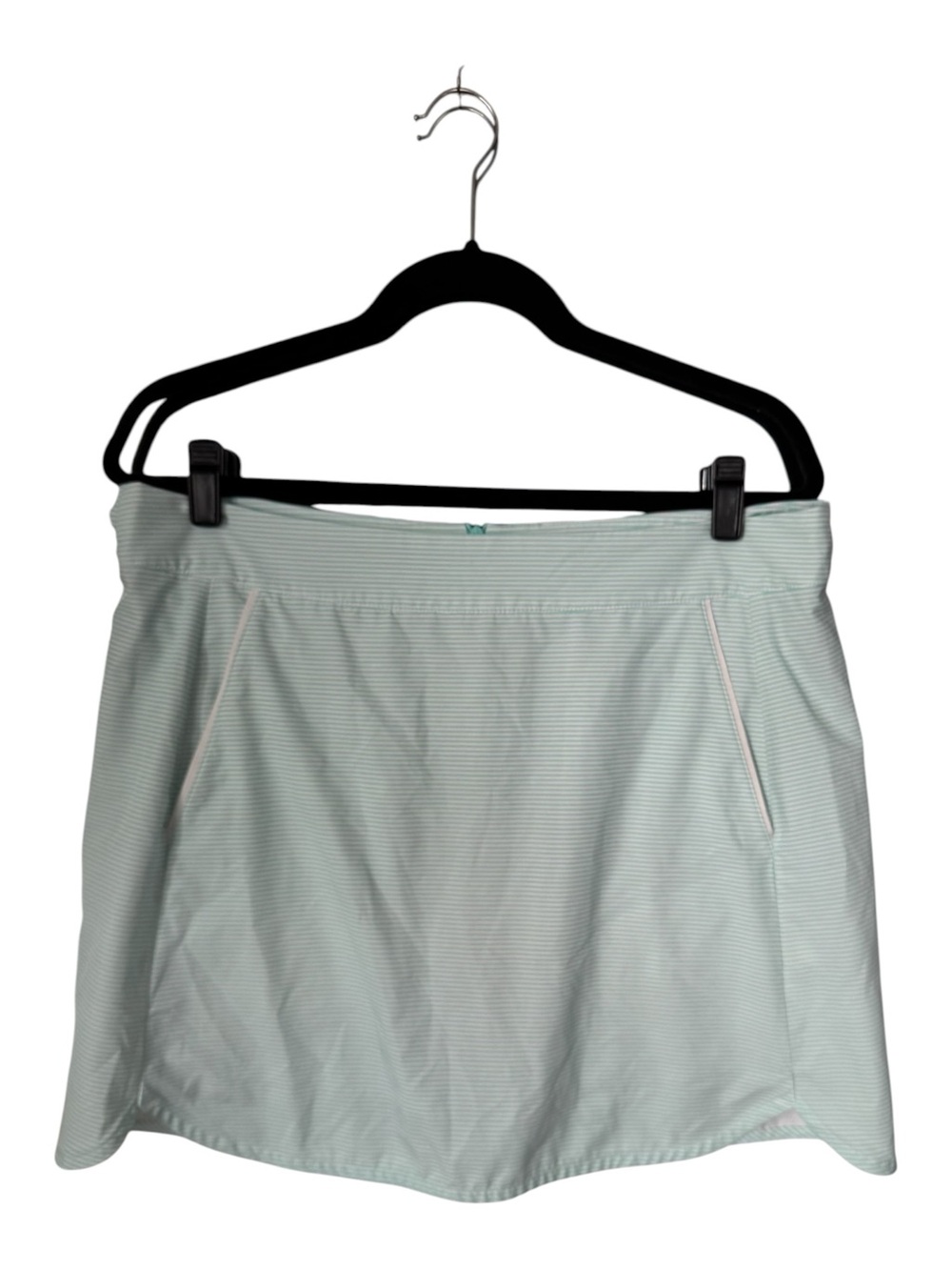 Vineyard Vines Mint & White Striped Skort size Large